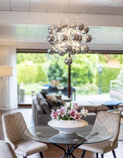 Uuund hier der zweite Wochensieger – ein Luxusbungalow mit edler Ausstattung…