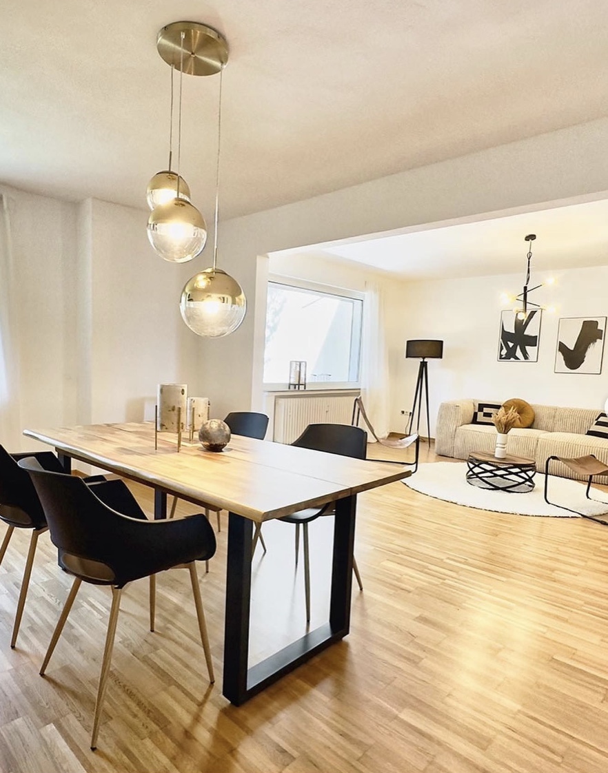 1EA97ED8-3493-4F02-8785-B7FC2DB9D4F5