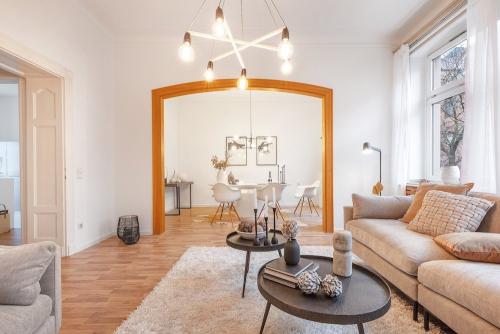 Wohnbereich-nachher-Leonard-Immobilien-Home-Staging